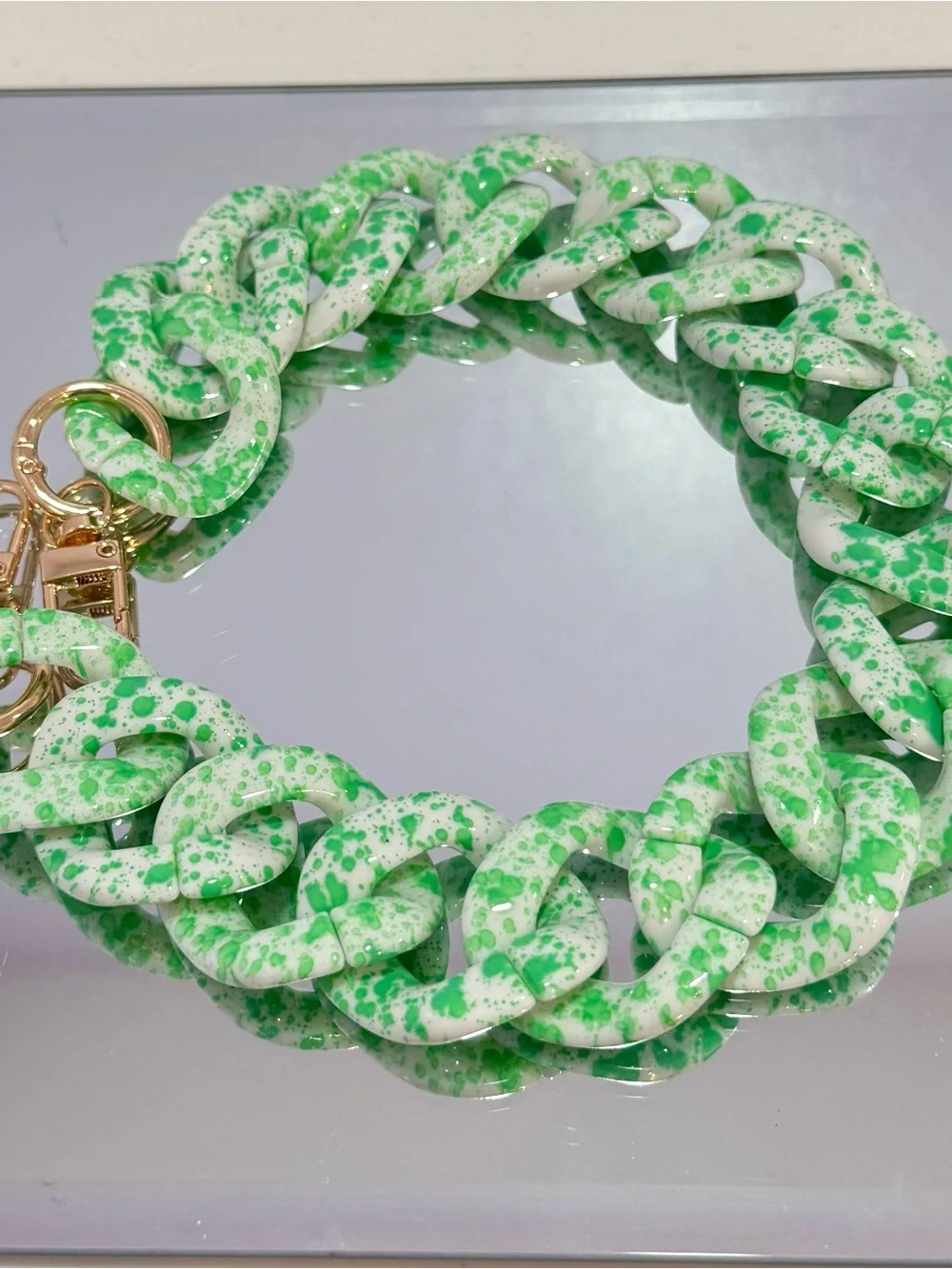 New Acrylic Green Speckled Bag Chain 18 inches